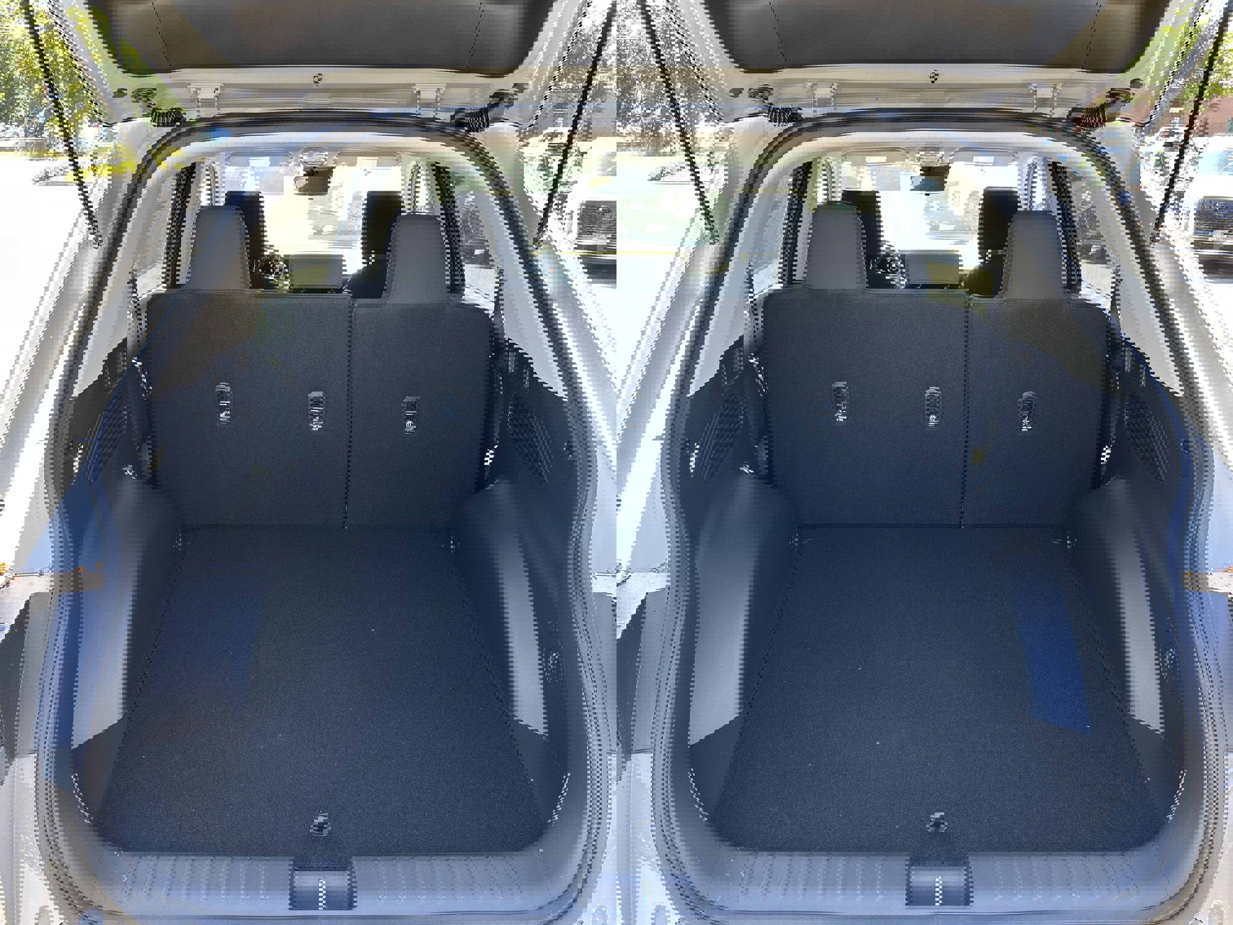 New 2025 Hyundai Ioniq 5 SE image 17