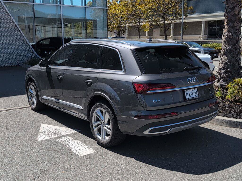 Used 2023 Audi Q7 2.0T Premium w/ Convenience Package AWD/4WD image 8