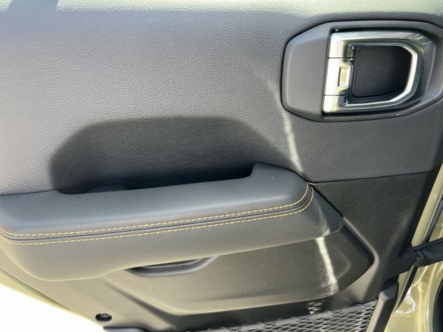 New 2025 Jeep Wrangler Unlimited Rubicon 392 image 18