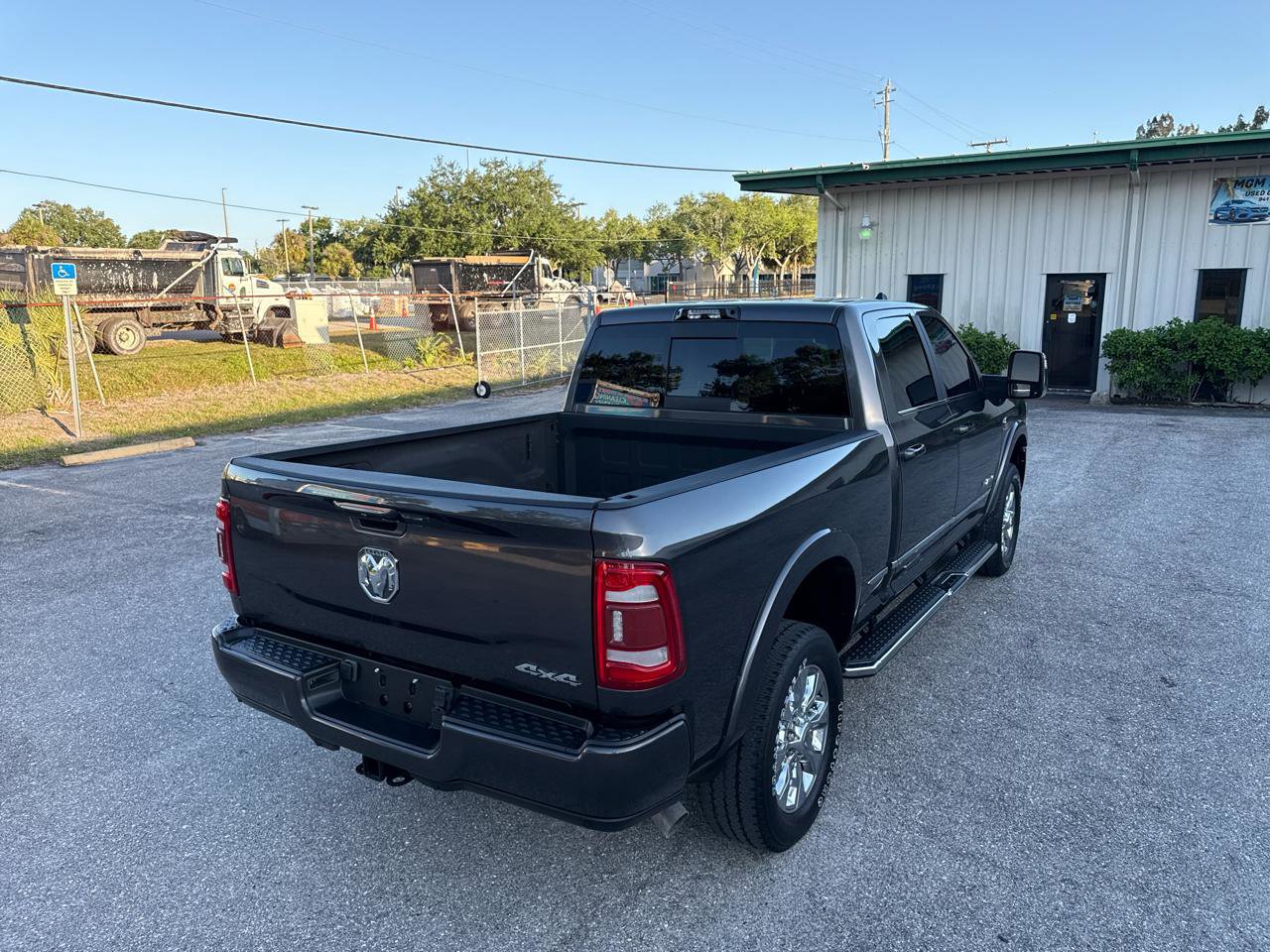 Used 2023 RAM 2500 Limited AWD/4WD image 5