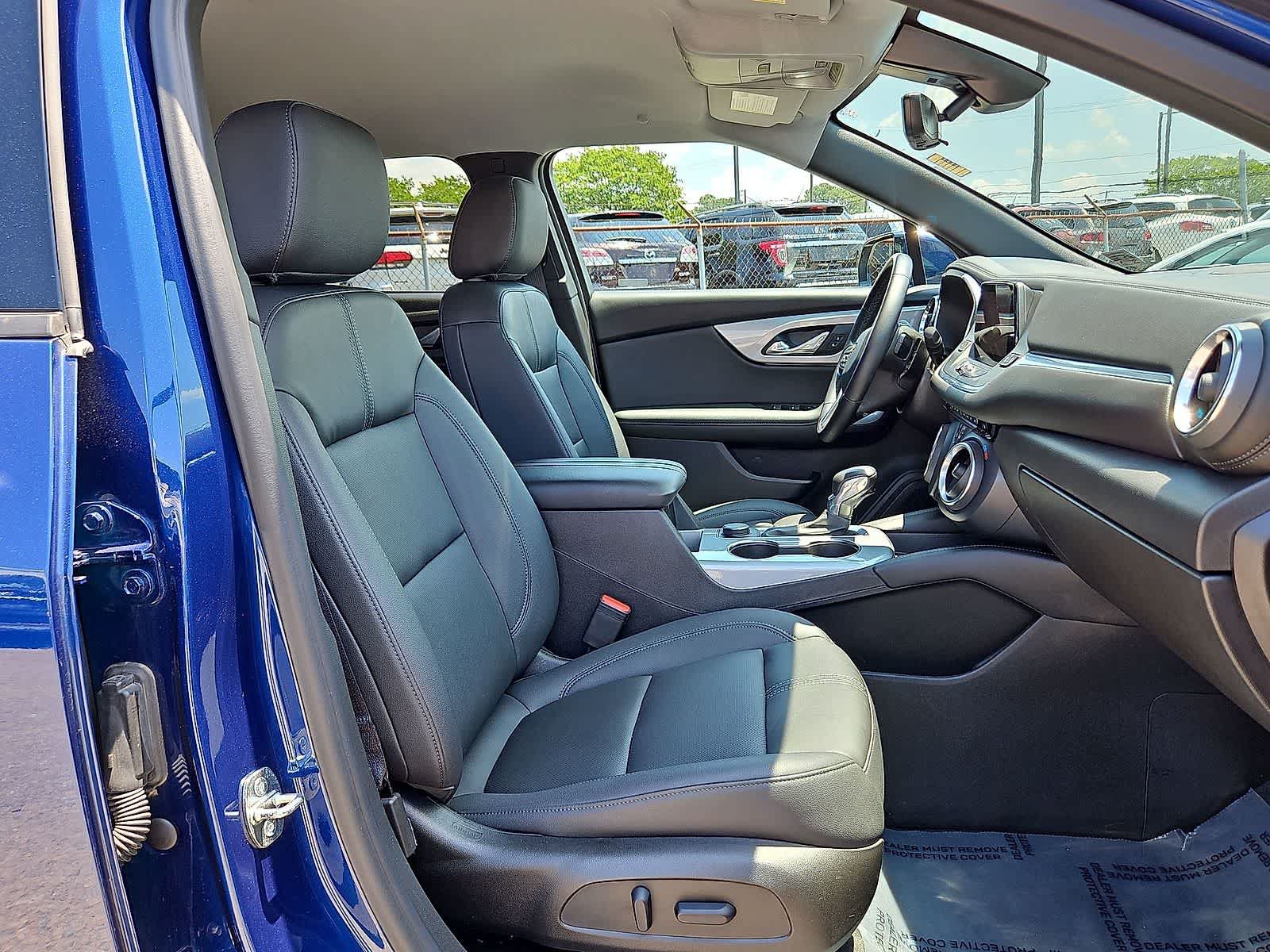 Used 2022 Chevrolet Blazer LT w/ Sound & Technology Package FWD image 34