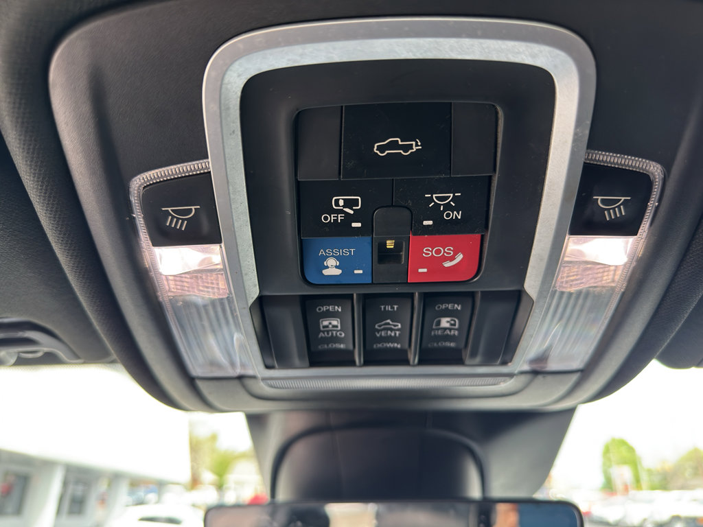 Used 2019 RAM 3500 Laramie image 27