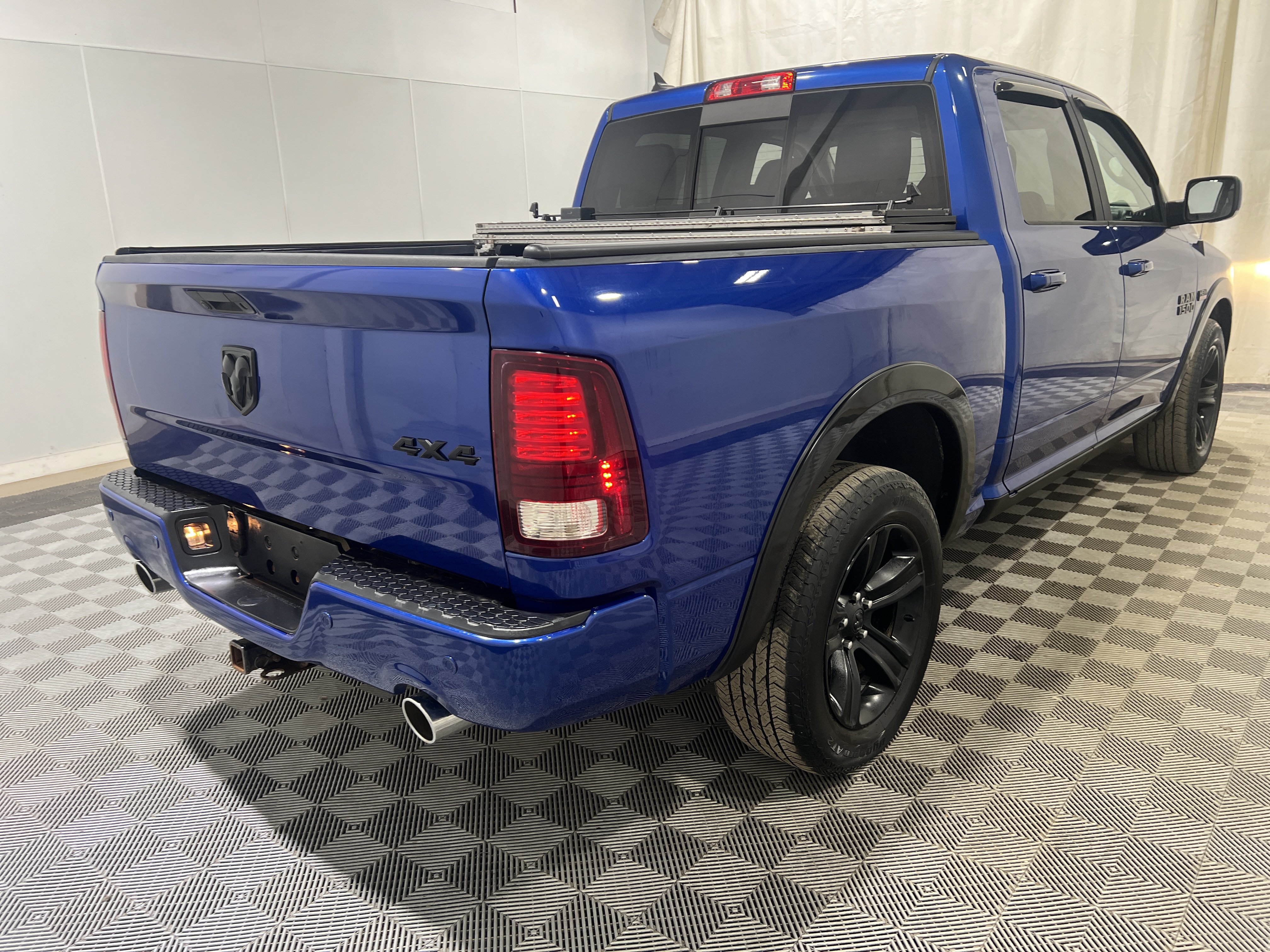 Used 2018 RAM 1500 Sport w/ Sport Premium Group AWD/4WD image 3