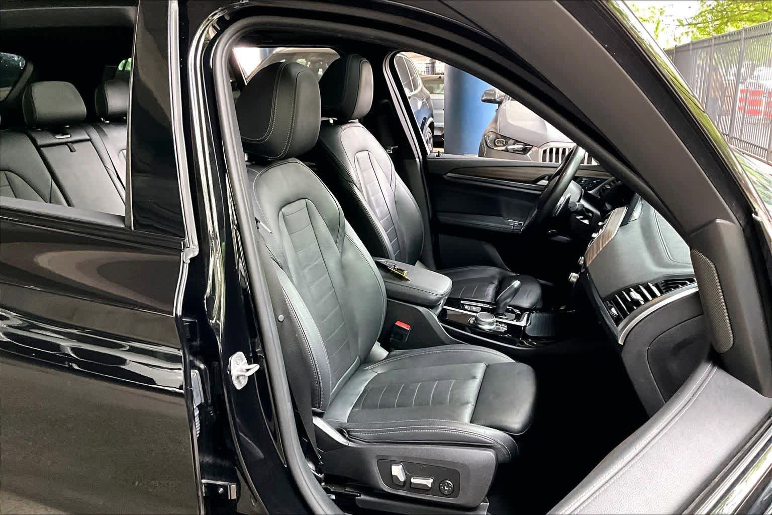 Used 2021 BMW X3 sDrive30i w/ Executive Package RWD image 8
