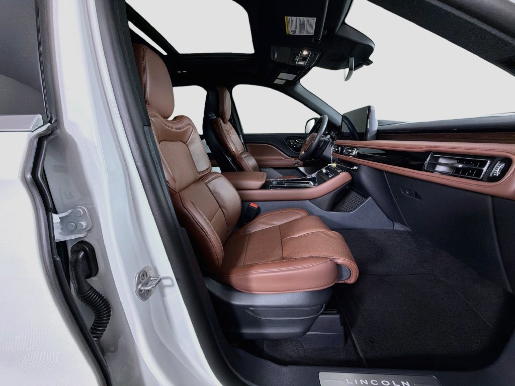 New 2026 Lincoln Aviator Reserve AWD/4WD image 30