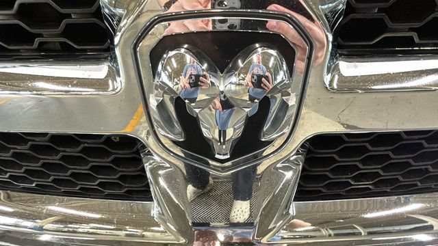 Used 2015 RAM 2500 SLT AWD/4WD image 8