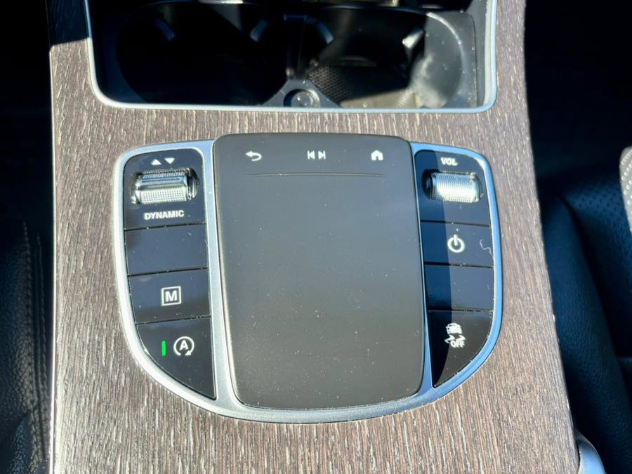 Used 2020 Mercedes-Benz GLC 300 4MATIC image 25
