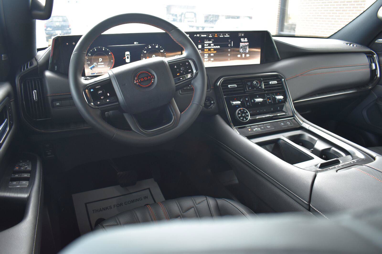 Certified 2025 Nissan Armada PRO-4X AWD/4WD image 32