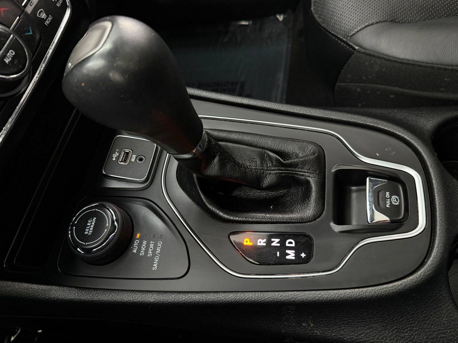 Used 2019 Jeep Cherokee High Altitude AWD/4WD image 16