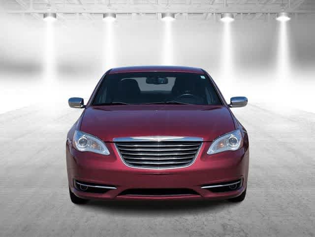 Used 2013 Chrysler 200 Limited FWD image 3