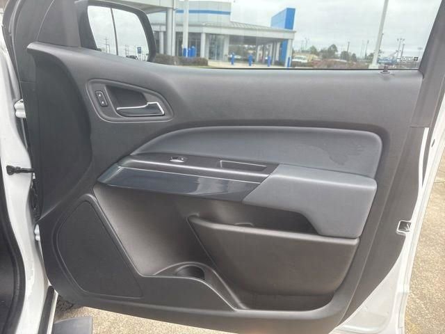 Used 2022 Chevrolet Colorado Z71 w/ Safety Package image 27