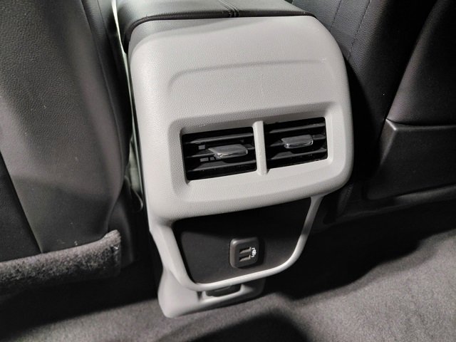 Certified 2024 GMC Terrain SLT image 39