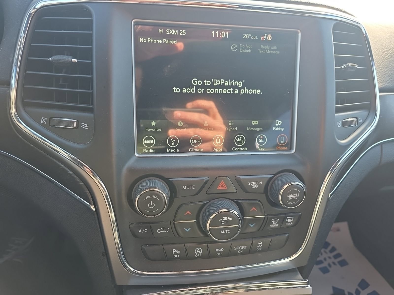 Used 2018 Jeep Grand Cherokee Limited image 10