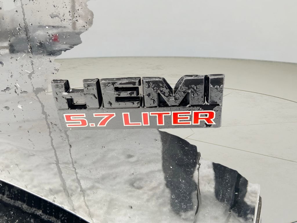 Used 2022 RAM 1500 Classic SLT w/ Black Appearance Group image 8