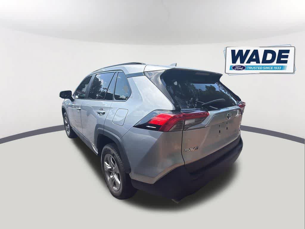 Used 2024 Toyota RAV4 LE AWD/4WD image 8