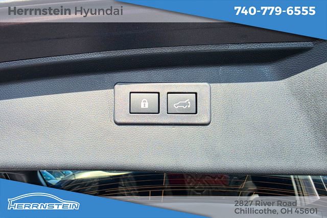 Used 2025 Subaru Outback Wilderness AWD/4WD image 30