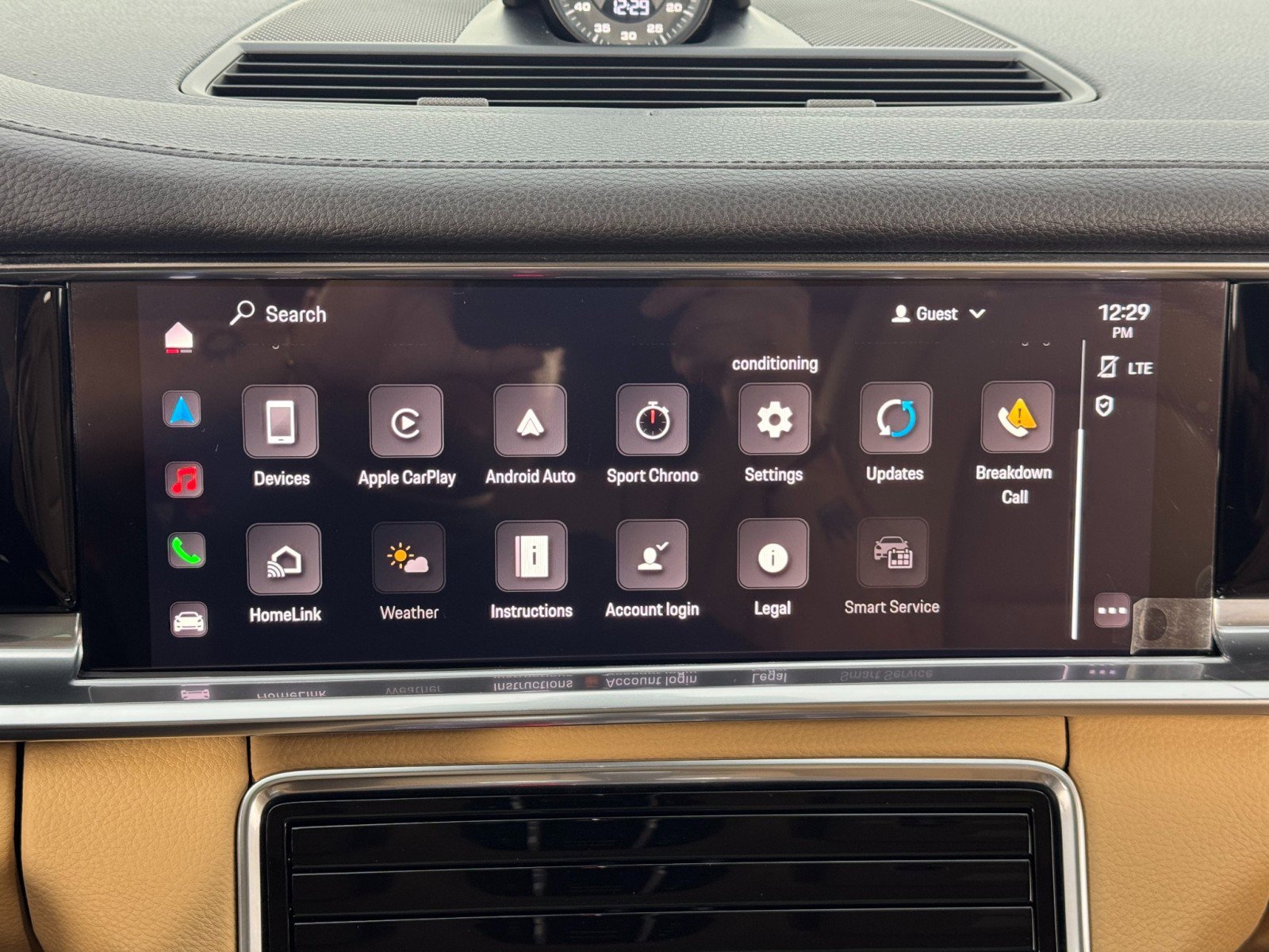 Used 2023 Porsche Panamera 4 image 27