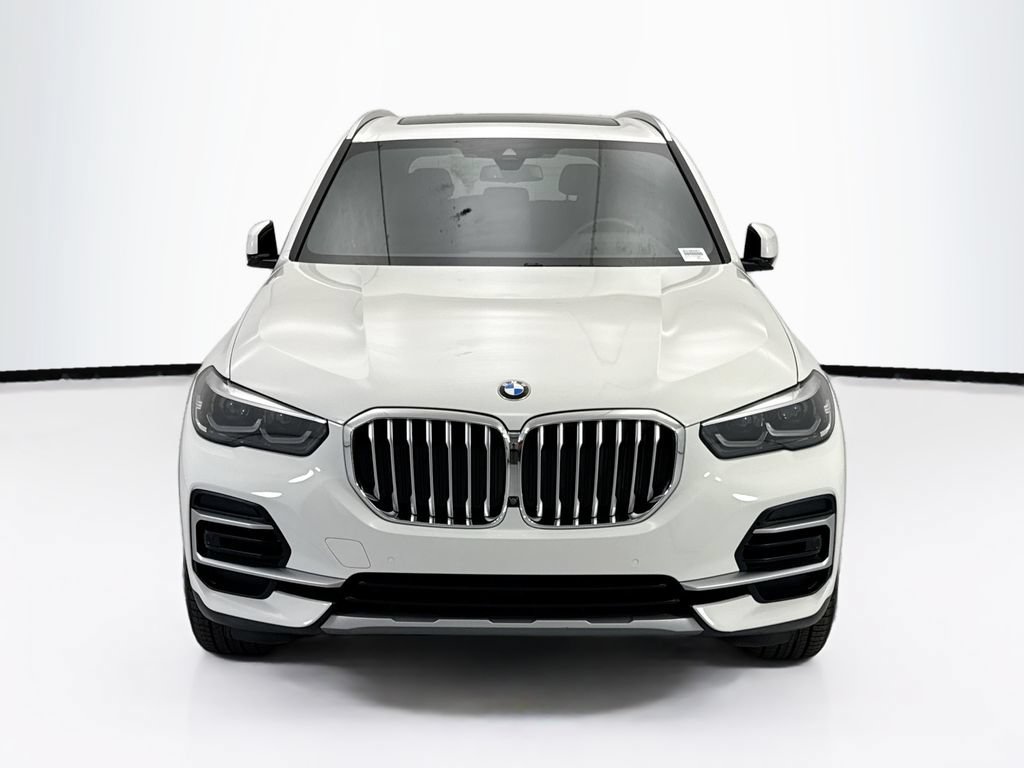 Used 2023 BMW X5 sDrive40i w/ Premium Package RWD image 2