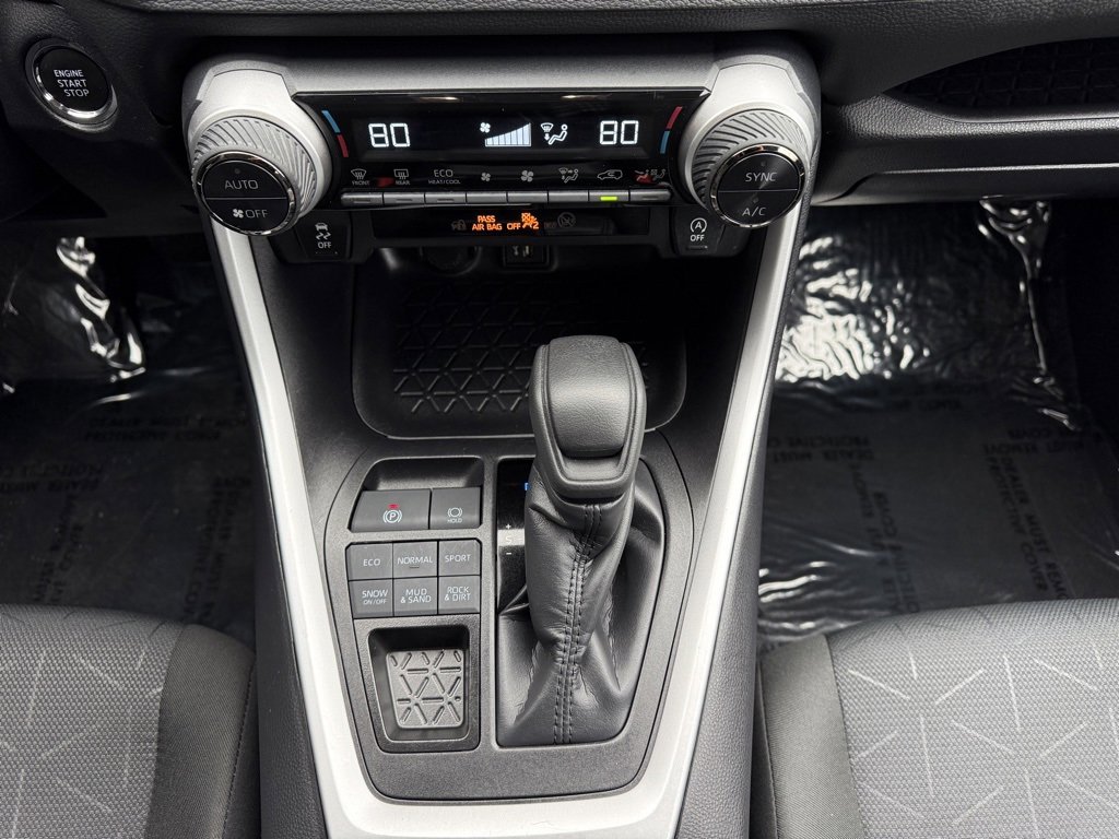 Certified 2025 Toyota RAV4 XLE image 21