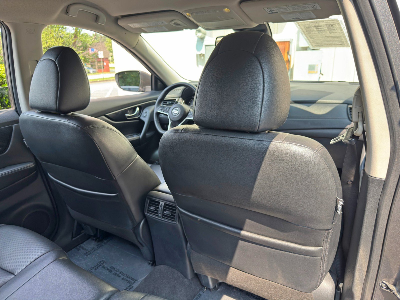 Used 2020 Nissan Rogue SL FWD image 34