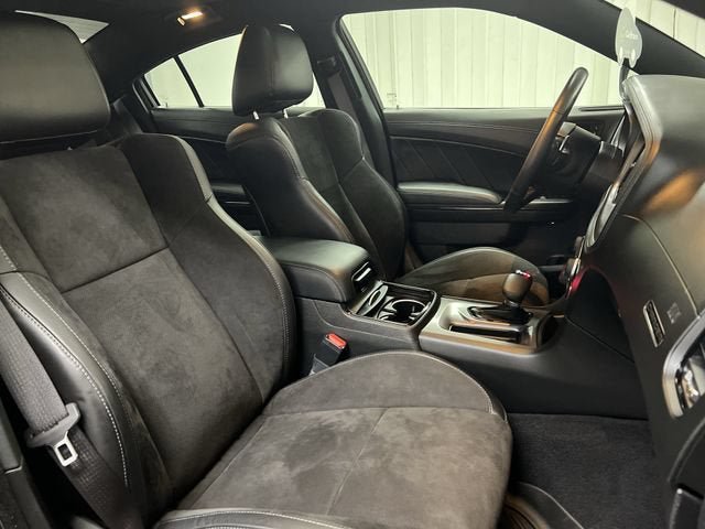Used 2022 Dodge Charger R/T w/ Plus Group RWD image 28