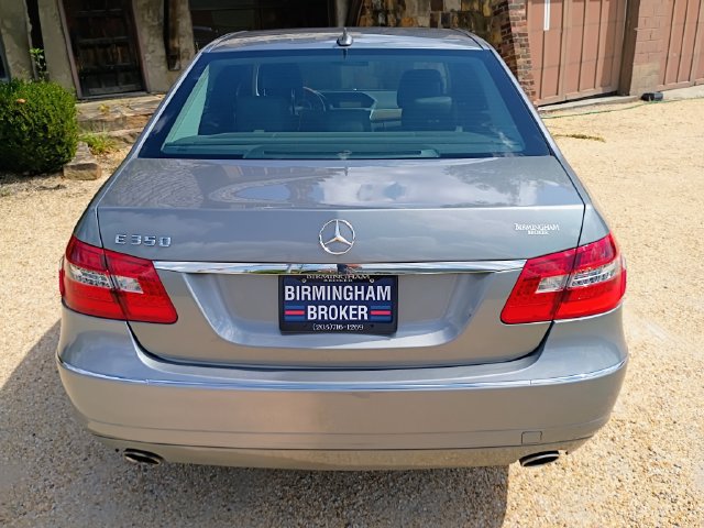 Used 2010 Mercedes-Benz E 350 Sedan image 12