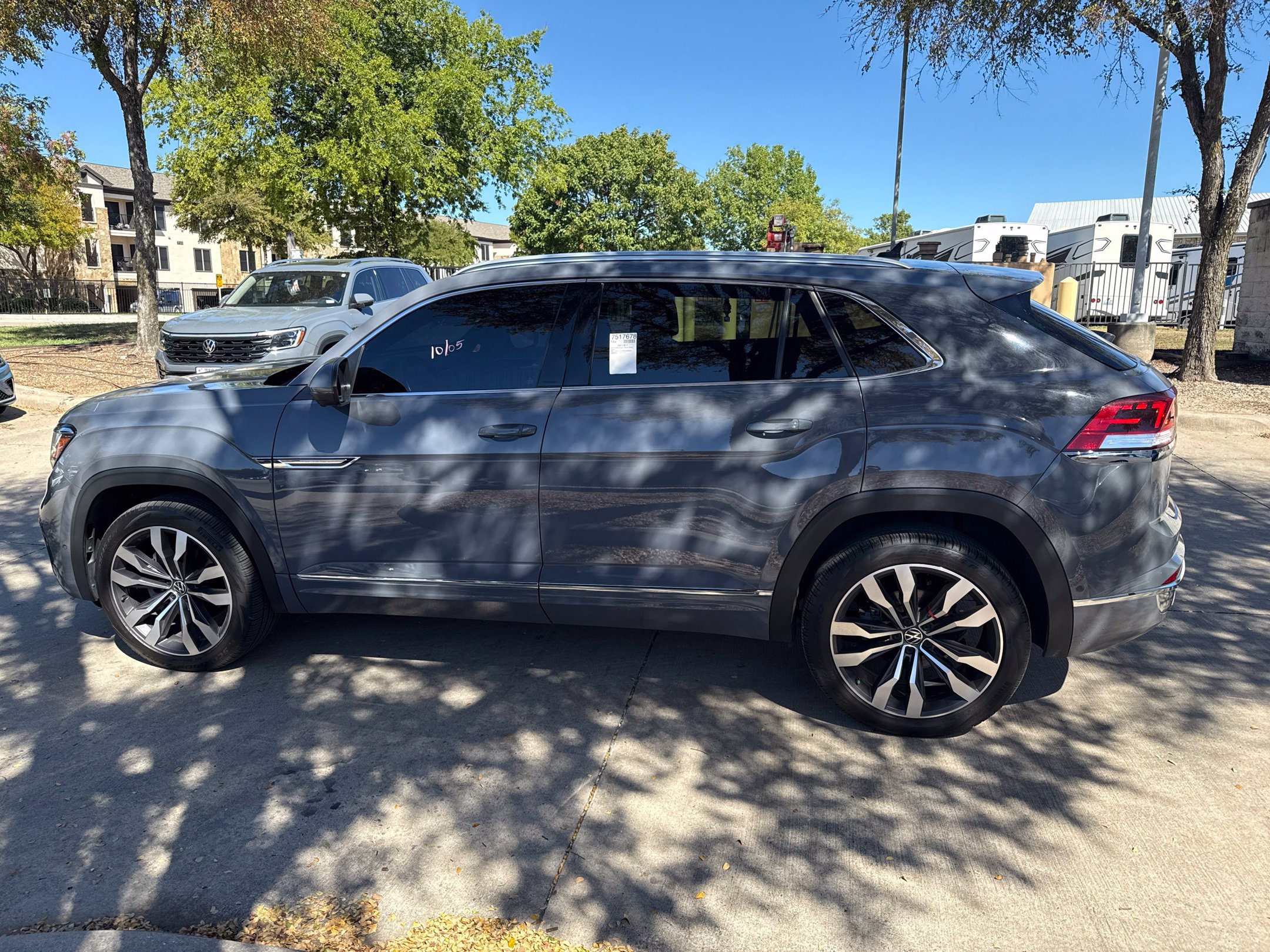 Used 2022 Volkswagen Atlas Cross Sport SEL Premium R-Line AWD/4WD image 7
