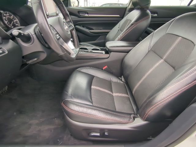 Used 2024 Nissan Altima 2.5 SR image 14