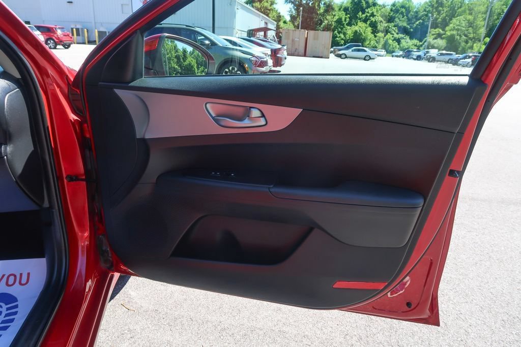 Used 2023 Kia Forte LXS FWD image 19