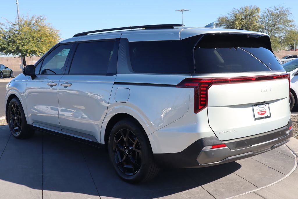 Used 2025 Kia Carnival SX Prestige image 7