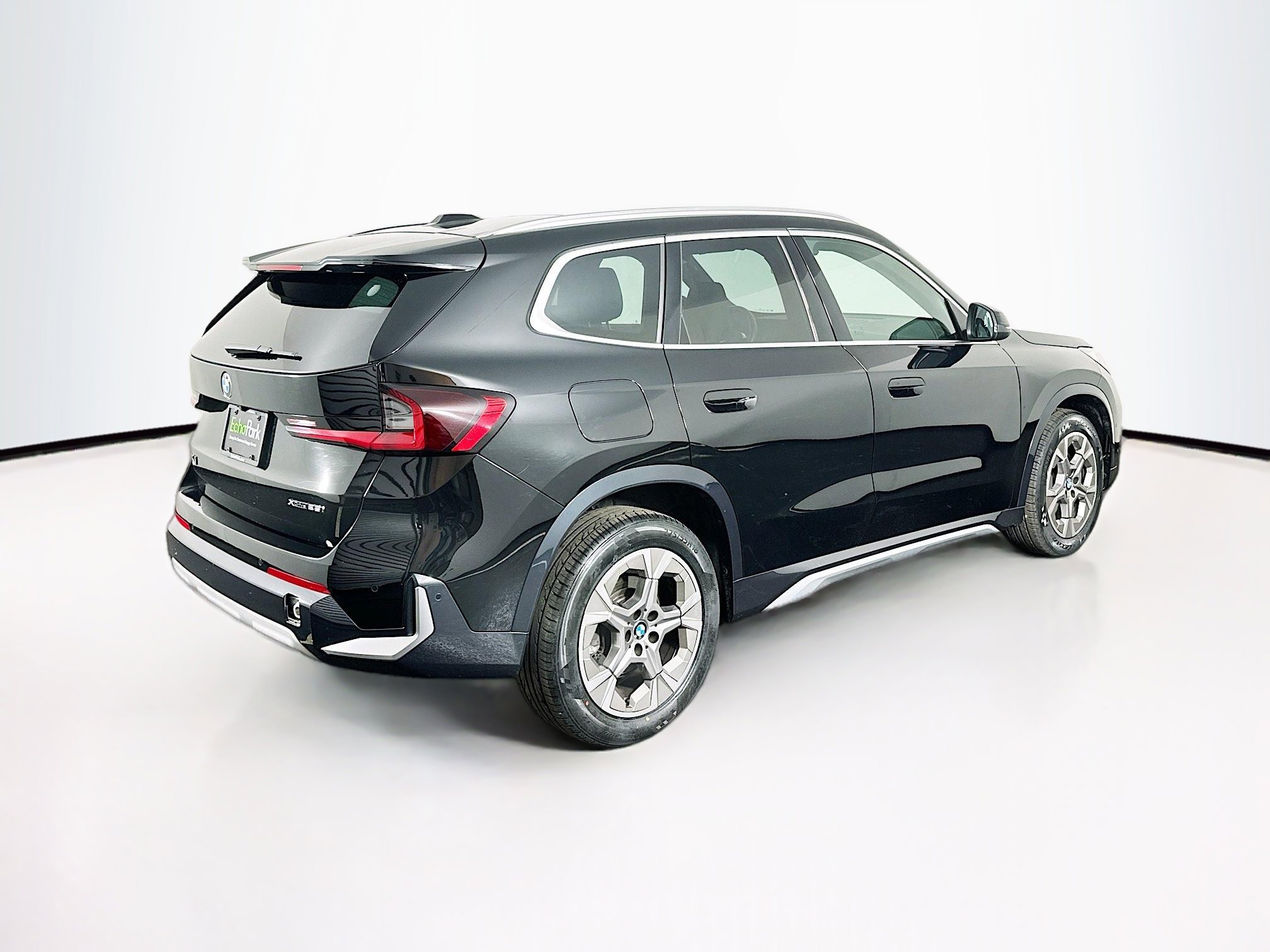 Used 2025 BMW X1 xDrive28i image 9