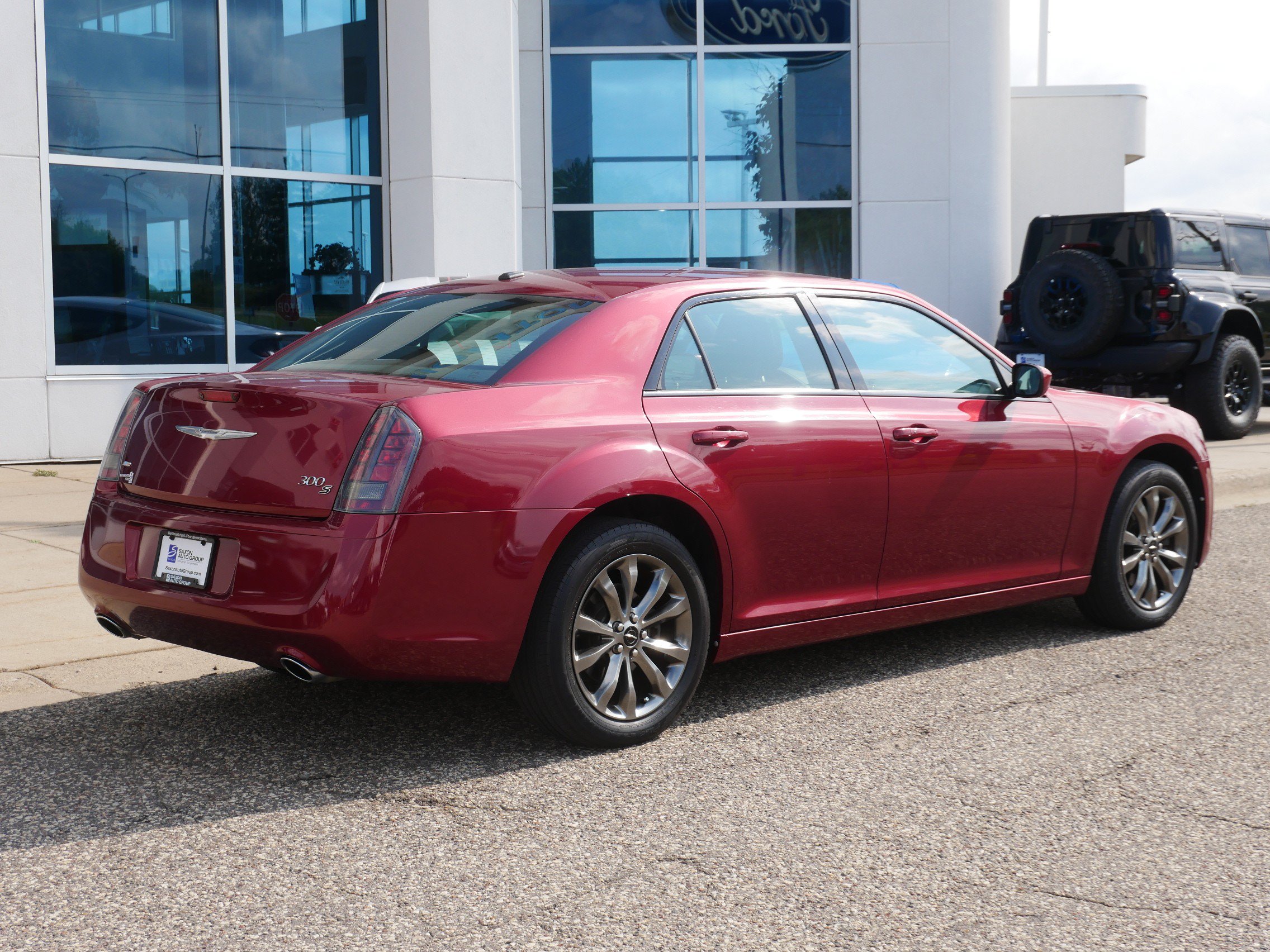 Used 2014 Chrysler 300 S AWD/4WD image 3