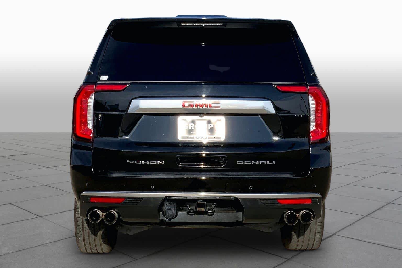 Used 2023 GMC Yukon Denali AWD/4WD image 5