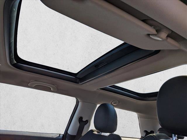 Used 2023 MINI Cooper SE image 16