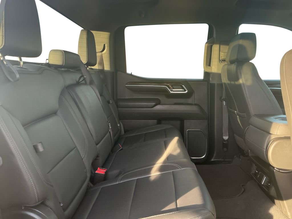 Used 2024 GMC Sierra 1500 SLT image 19