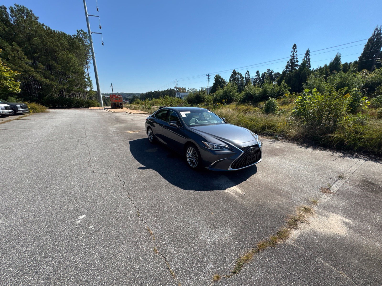 Used 2023 Lexus ES 350 w/ Accessory Package (Z1) FWD image 7