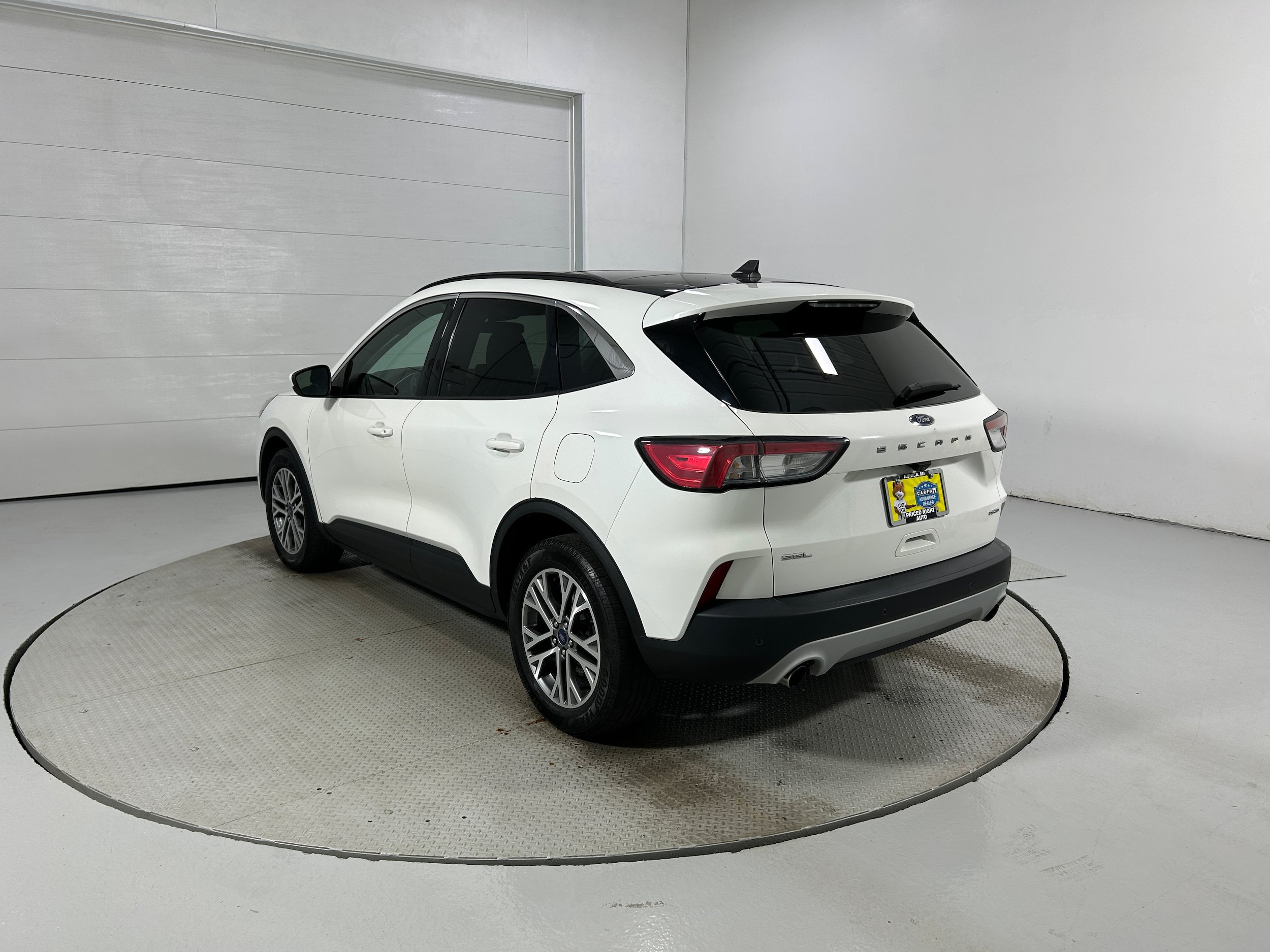 Used 2021 Ford Escape SEL w/ Technology Package AWD/4WD image 22