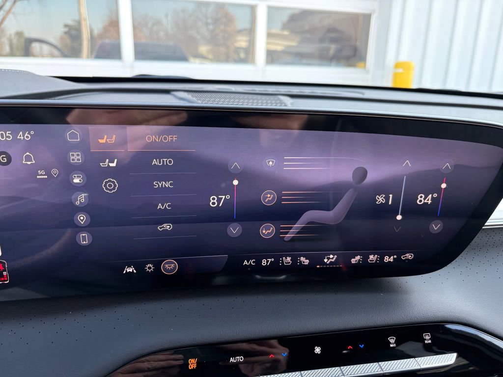 New 2026 Buick Enclave Avenir w/ Super Cruise Package image 34