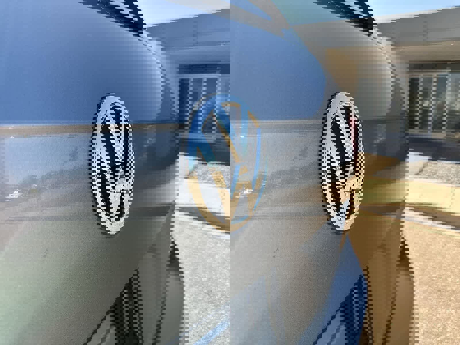 Used 2021 Volkswagen Tiguan SE R-Line w/ 2-Row Tiguan MDO Package image 12