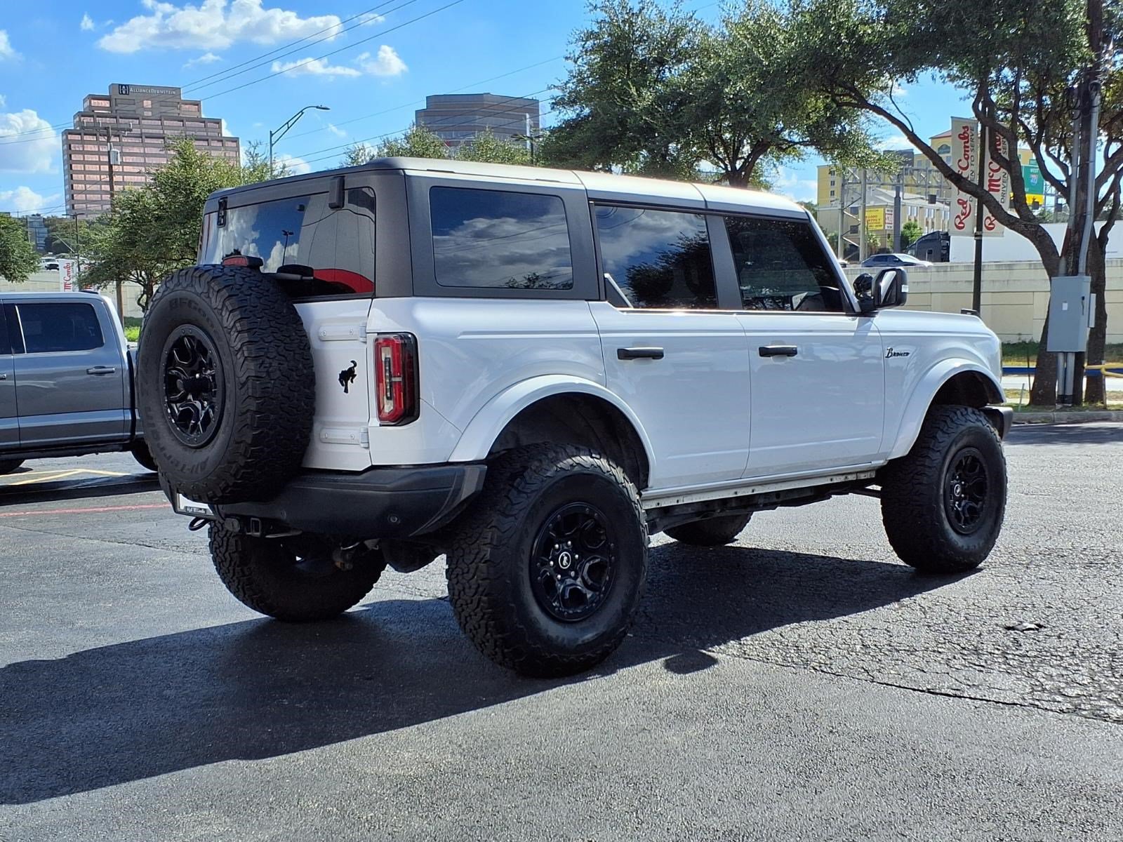 Certified 2023 Ford Bronco Badlands AWD/4WD image 6