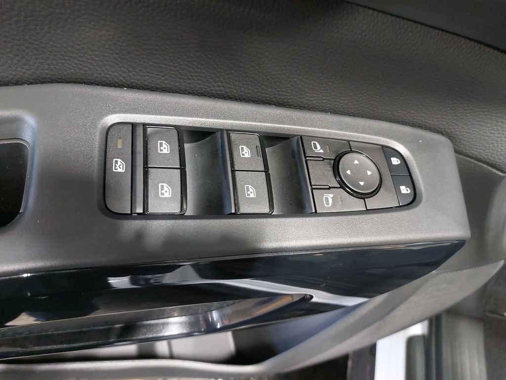New 2026 Nissan Pathfinder SV AWD/4WD image 29