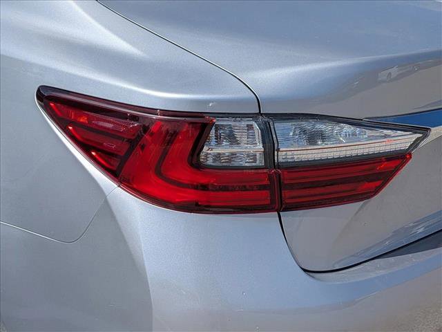 Used 2016 Lexus ES 350 w/ Premium Package w/Wood Trim FWD image 20