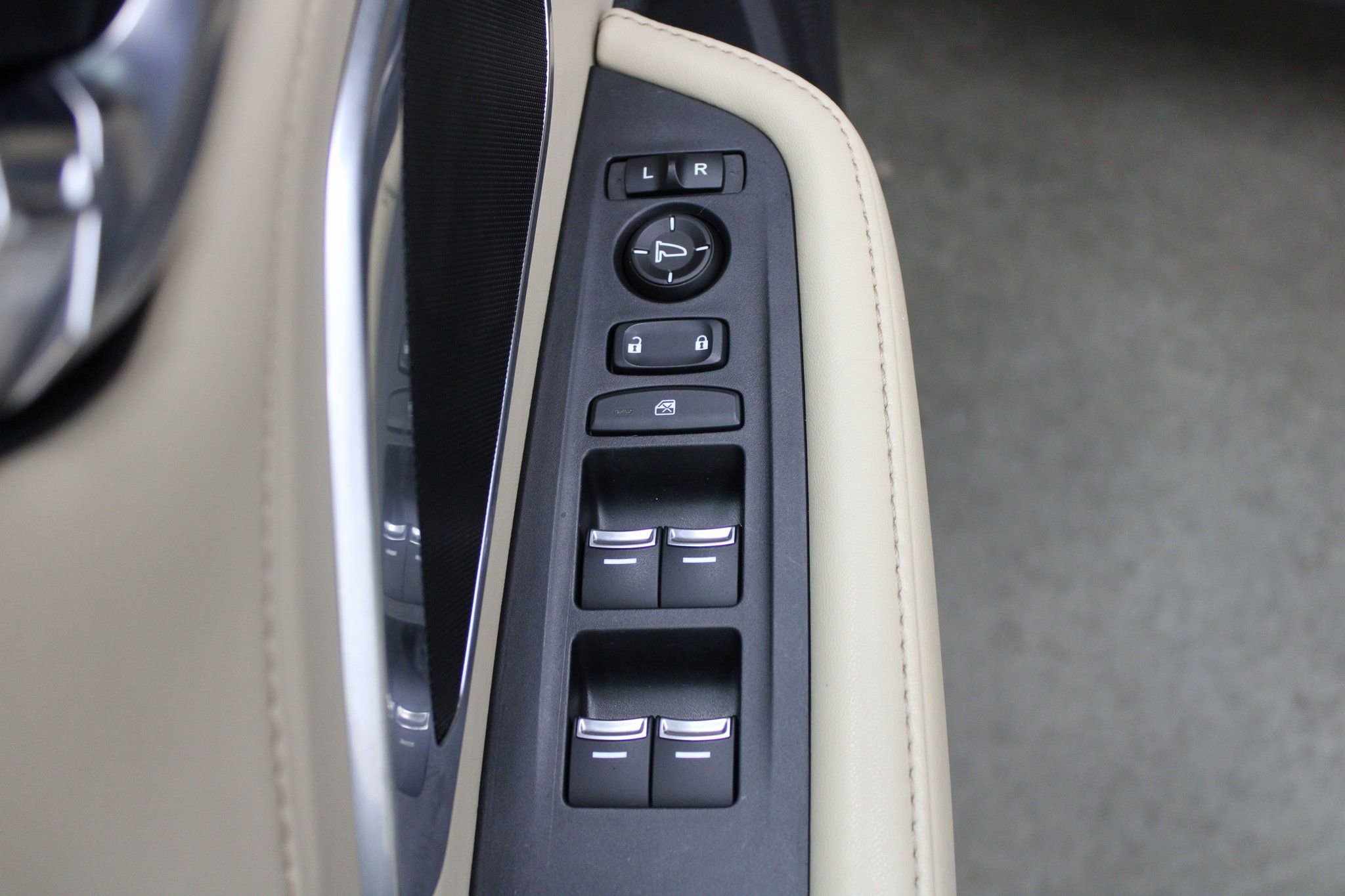 Used 2019 Acura RDX AWD image 15