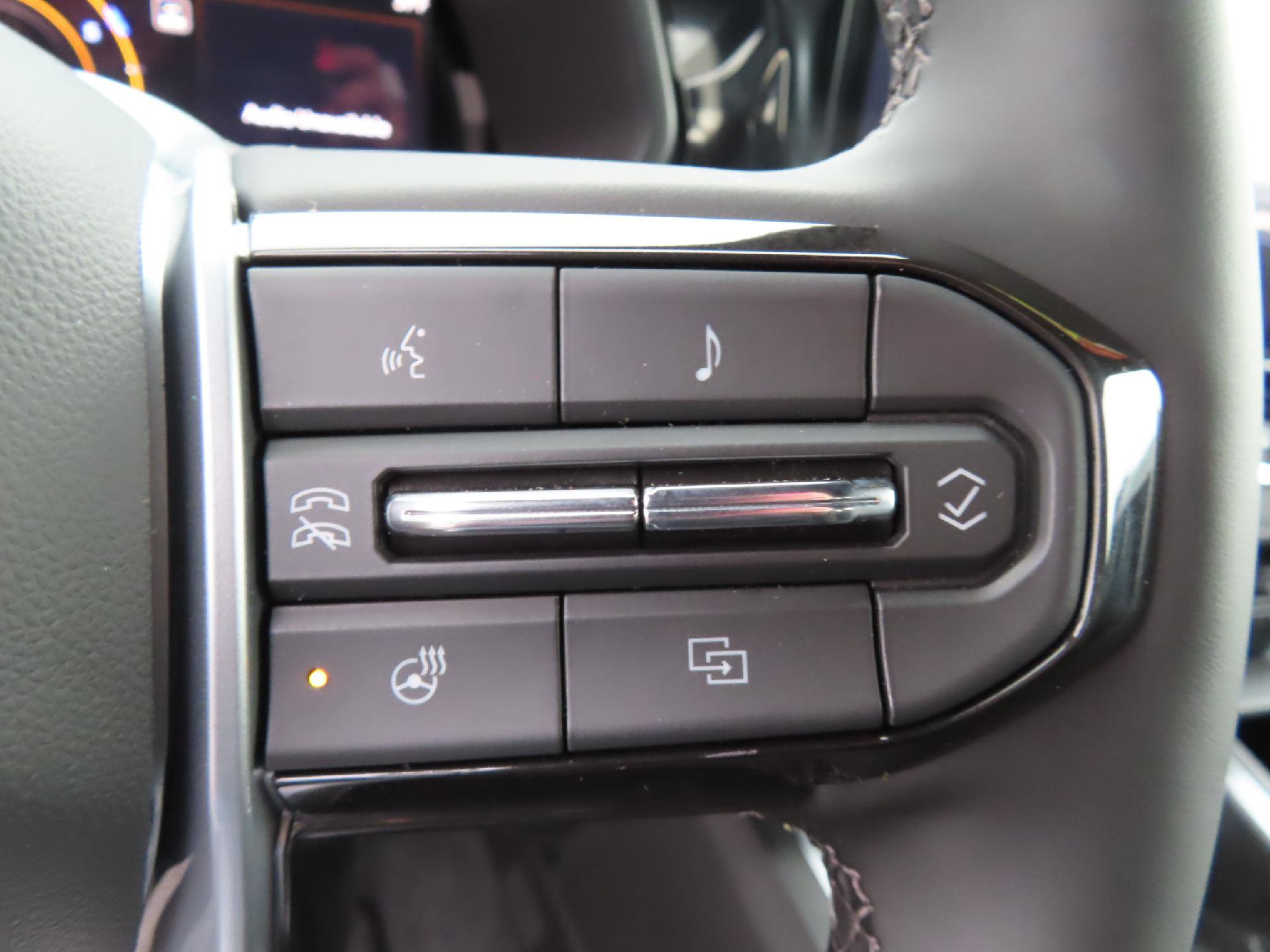 New 2025 Chevrolet Colorado Trail Boss w/ Midnight Edition image 17