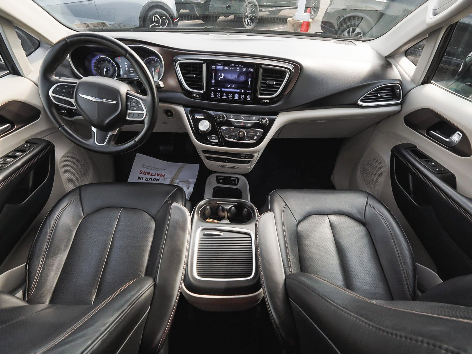 Used 2017 Chrysler Pacifica Touring-L Plus FWD image 36
