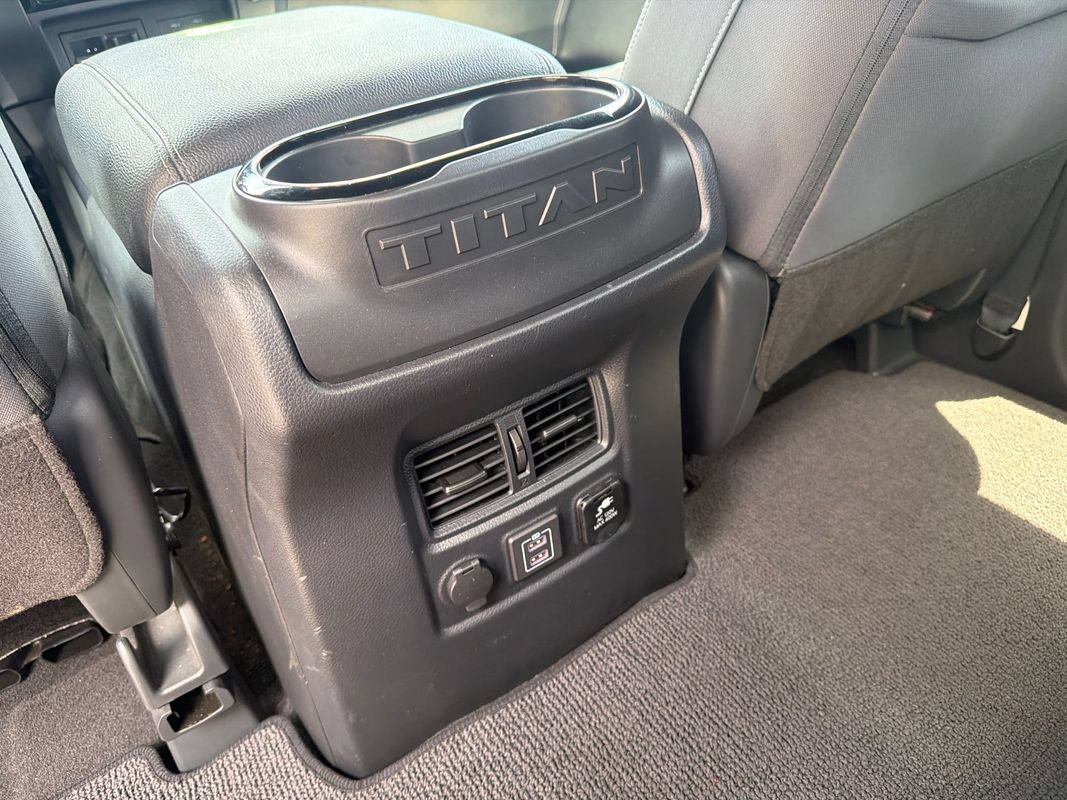 Used 2023 Nissan Titan SV w/ SV Convenience Package RWD image 16