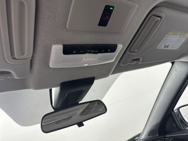 Used 2024 Nissan Kicks SR w/ SR Premium Package image 11