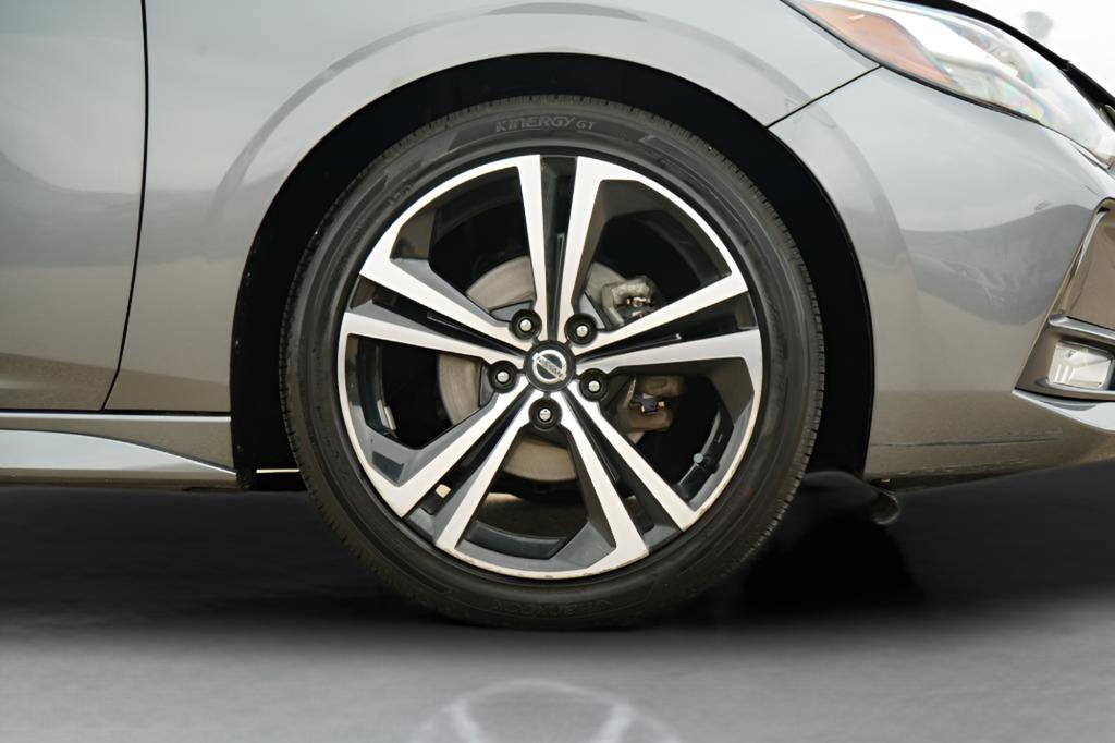 Used 2022 Nissan Sentra SR FWD image 10
