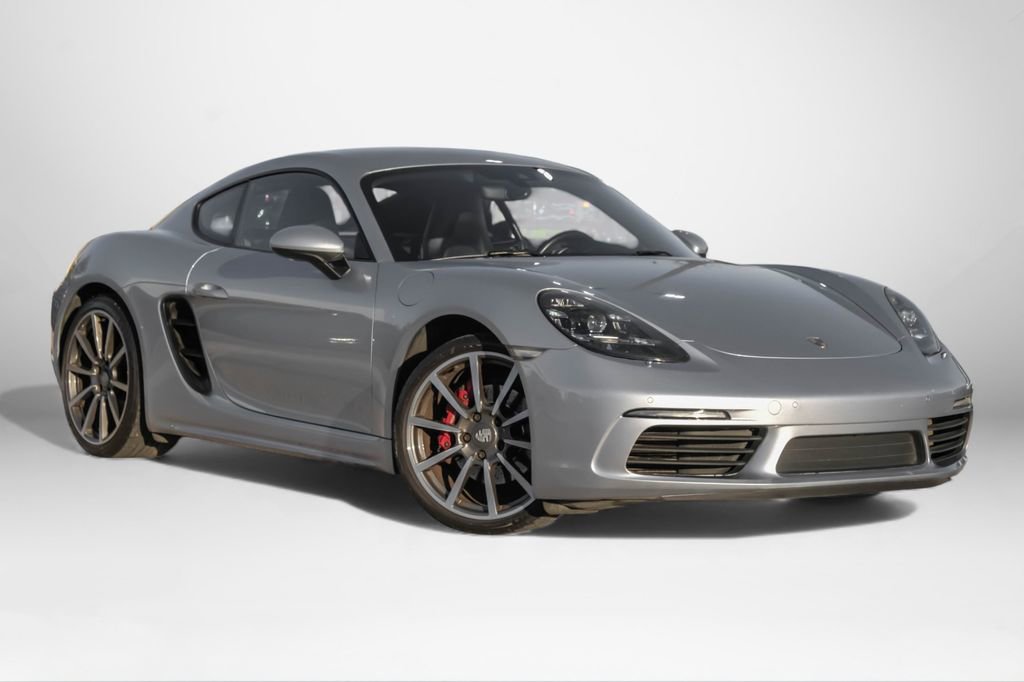 Used 2018 Porsche 718 Cayman S image 4