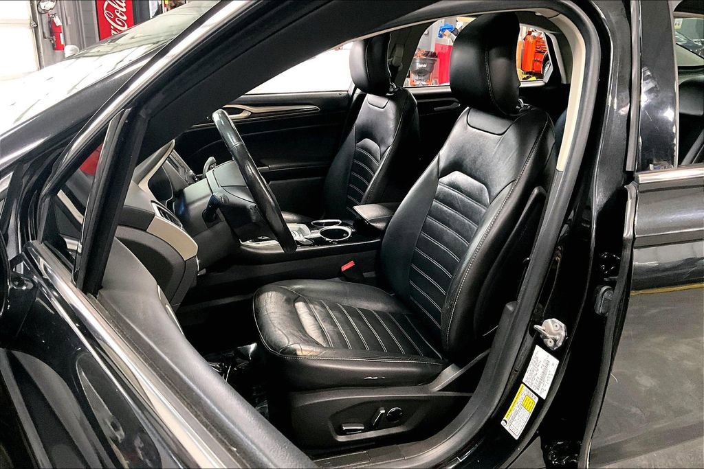 Used 2013 Ford Fusion SE image 18